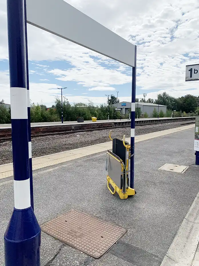 Wheelchair access platform